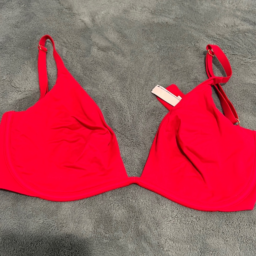 Victoria secret bra/ red 33 DDD/